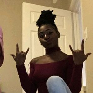 Meet your Posher, Imani